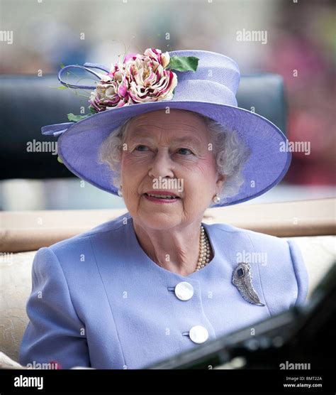 Queen Elizabeth Ii Stock Photos And Queen Elizabeth Ii Stock Images Alamy