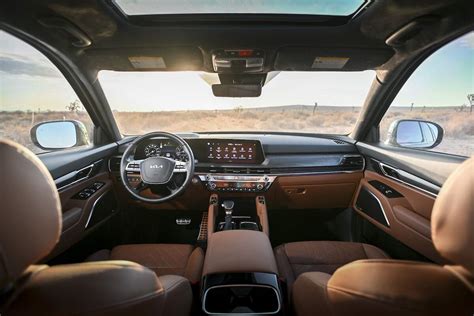 1 Favorite Feature In The 2023 Kia Telluride Will Save Parents Sanity