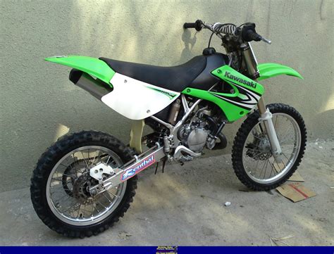 Kawasaki's profilation of this bike. 2011 Kawasaki KX 100: pics, specs and information ...