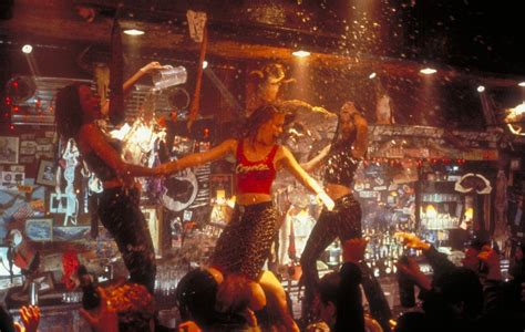Coyote Ugly The Inspiration Early 2000s Halloween Costumes