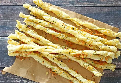 Italian Garlic Butter Bread Sticks Kleinworth And Co