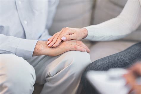 The Complete Guide To Hiring a Mesothelioma Claim Lawyer for Seniors