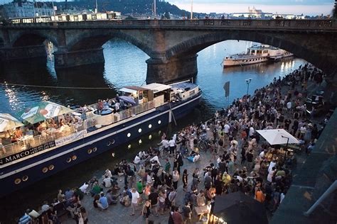 We recommend booking farmer´s market naplavka tours ahead of time to secure your spot. Náplavka, the final frontier of Prague nightlife - Café Boheme