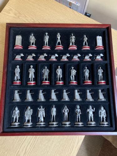 Doctor Who Pewter Chess Set Danbury Mint Collectors Edition Dalek