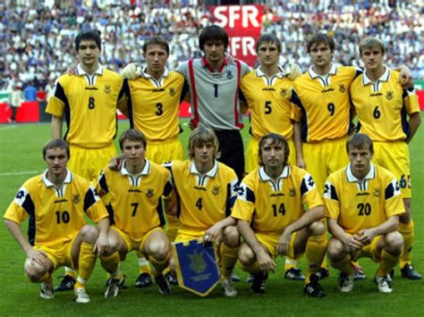 «а что сша остается делать? Форма сборной Украины по футболу: История изменений экипировки