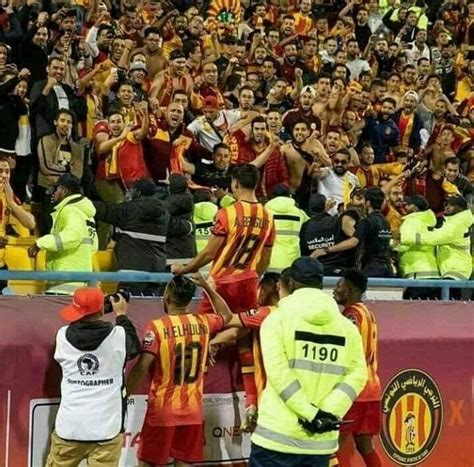 قمة غاية في الأهمية بالنسبة لفريق الزمالك فهي ستكون لتحديد مصيره ولكن للأسف هذا الأمر قد يكون جزء للأبيض والجزء الأخر مرتبط بمباراة الترجي ومولودية الجزائر فهذا اللقاء وهو الذي سيحسم من سيتأهل المولودية أم الزمالك. ‫أحباء الترجي الرياضي التونسي بالشابة - Chebba | Facebook‬