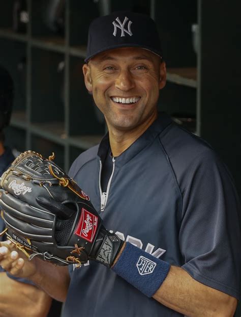 18 Photos Of Derek Jeter Through The Years Photos 92 Q