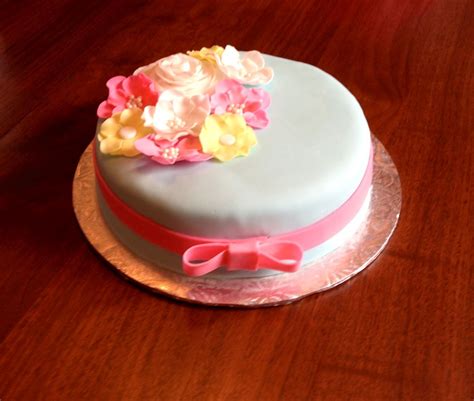 Fondant Flower Cake Fondant Recipe Fondant Flower Cake Dessert