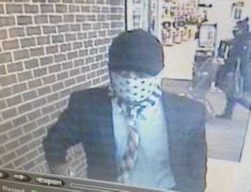 Golocalprov Stylish Bank Robbery Suspect Hits Citizens Bank At Stop And Shop In Cranston