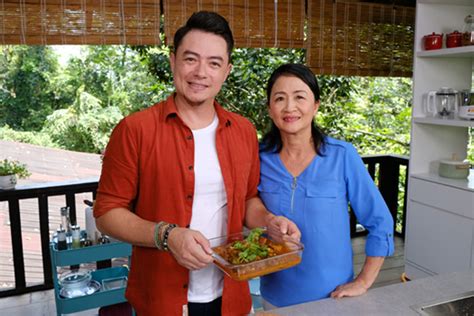 This time round, the spotlight is on chef sherson lian of kitchen mafia and chef jeff ramsey of a household name, sherson lian has made his mark as an entrepreneur in the gastronomy business. Watch Celebrity Chef Sherson Lian Cook Up A Storm With His ...