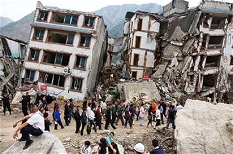 A propos de la ficr. Un tremblement de terre fait au moins 367 morts en Chine