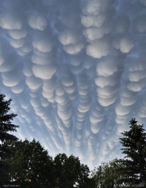 Apod 2021 August 11 Mammatus Clouds Over Saskatchewan