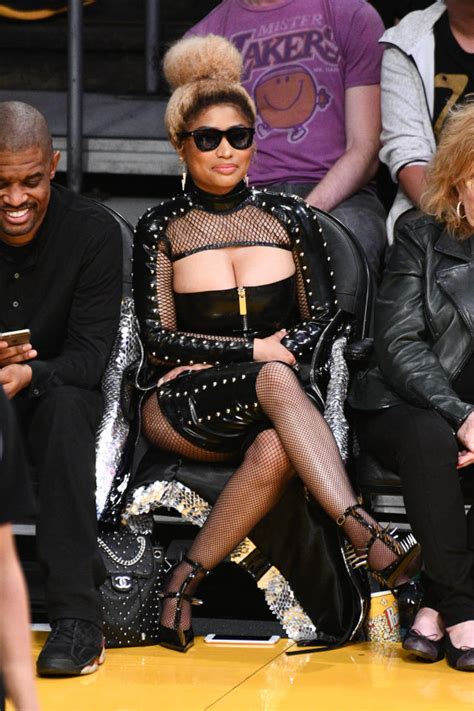 Nicki Minaj Outdoes Beyoncé With Unusual Courtside Outfit