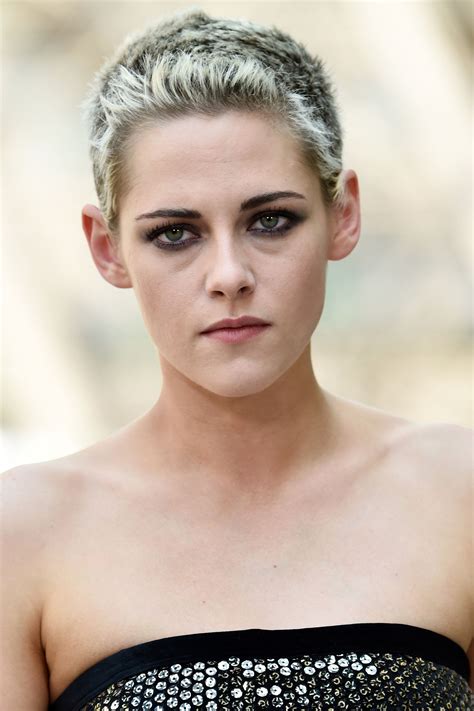 Struggle to make truly black frosting?? Every hairstyle Kristen Stewart has ever had
