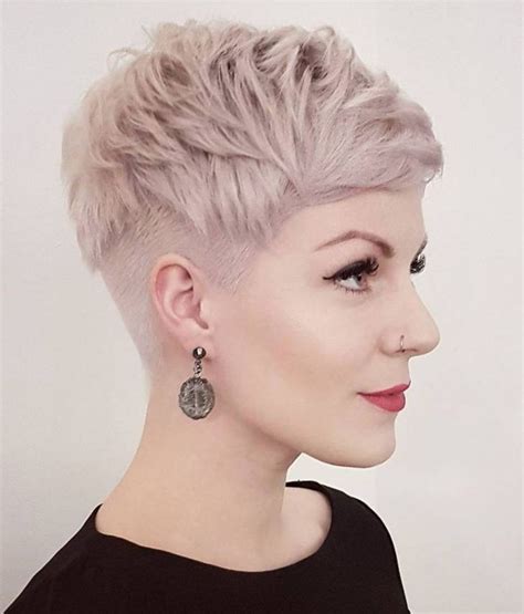 Short Pixie Haircuts 2021 2022 Coolest Pixie Hairstyles Page 7 Of 8