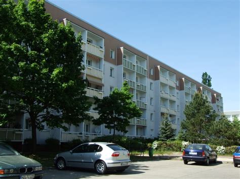 Provisionsfrei oder vom makler dabei variiert der wohnungsmarkt je nach kaltmiete, größe & ausstattung! Wohnung Weißwasser - 3 Raum-Wohnung mit Balkon