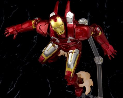 Revoltech Series No042 Iron Man Mark 7 The Avengers 2012 Full Photo