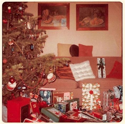 Photos Of Christmas Home Decor In The 1950s And 1960s 30 Pics