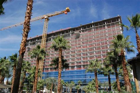 Hard Rock Tops Off New Tower Las Vegas Sun News