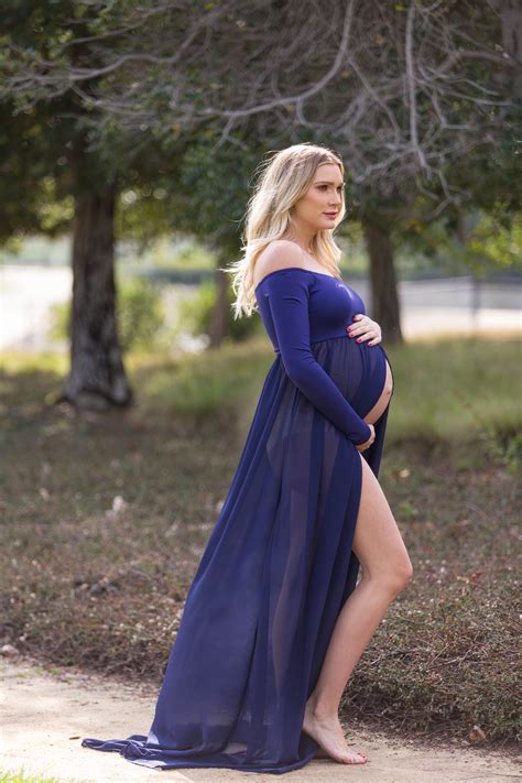 This Maternity Gown Couldn T Be More Gorgeous A Strapless Top With And An Open Chiffon Bot