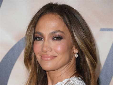 Jennifer Lopez Is Absolutely Glowing In This No Makeup Video On Ig