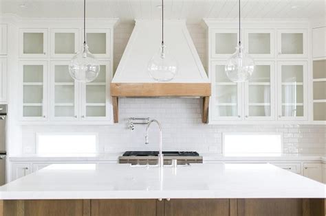 Check out our wood range hood selection for the very best in unique or custom, handmade pieces from our kitchen décor shops. Kitchen hood wood trim | Trendy kitchen tile, Kitchen ...