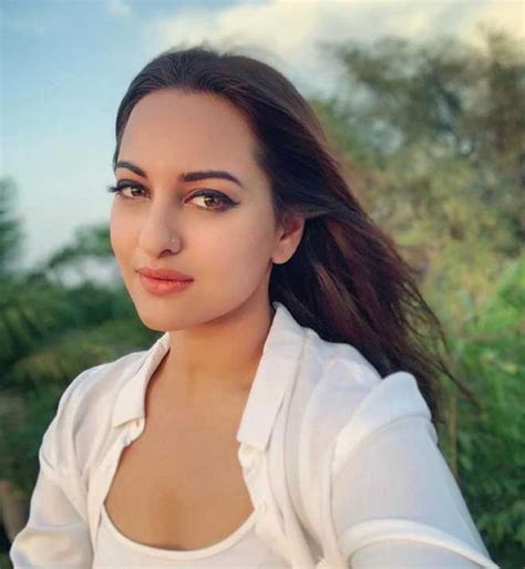 Her birth sign is gemini and her life path number is 6. Sonakshi Sinha dismisses charges, says 'organiser is ...