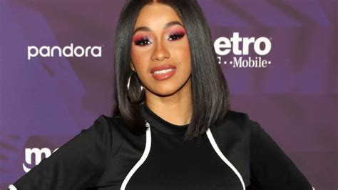 Cardi B Weighed In On The Federal Government Shutdownhellogiggles