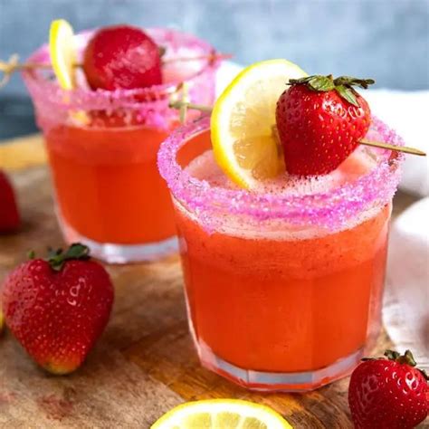 Strawberry Lemonade Vodka Cocktail With Frozen Strawberries Lemon