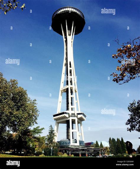The Space Needle In Seattles Art Centre Built For The Worlds Fair In