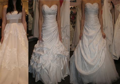 True white wedding dresses wash out paler skin tones, but they look excellent on darker tones and yellow undertones (also known as olive skin tones). White vs Ivory