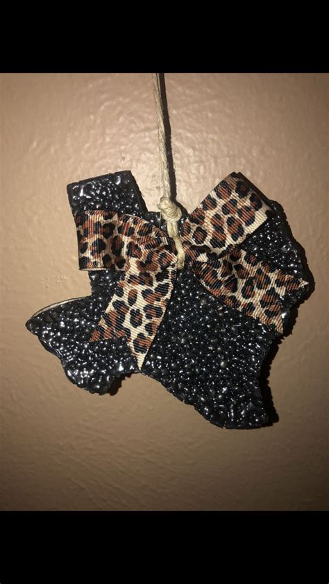 It's something that takes minutes to make but can be enjoyed for several days to weeks. Texas Car Freshie | Aroma beads, Diy air freshener, Car ...