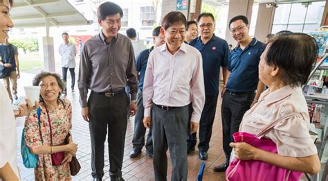 Speaking to the media in the evening at canberra mrt station, khaw said that he apologised to prime minister lee hsien loong in the afternoon for not being able to support him in the next term. Khaw Boon Wan welcomes the conclusion of the LTA talks to ...