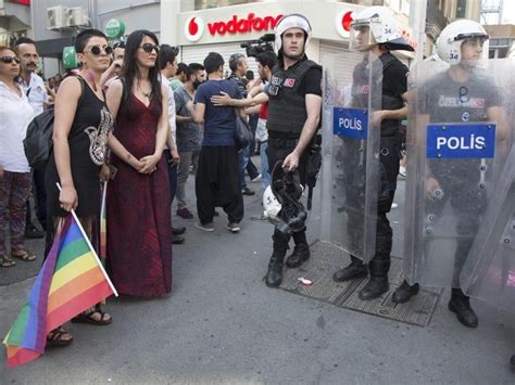 Türkische Behörden verhindern Gay Pride Marsch in Istanbul
