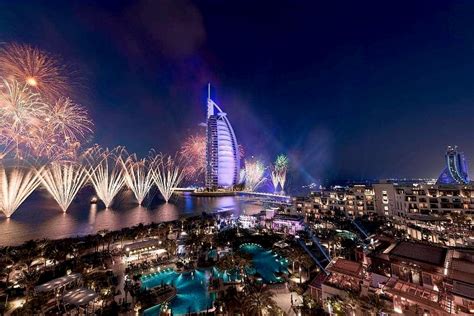 Dubai New Years Eve Events Locations Tonnes Of Fireworks Hot Sex Picture