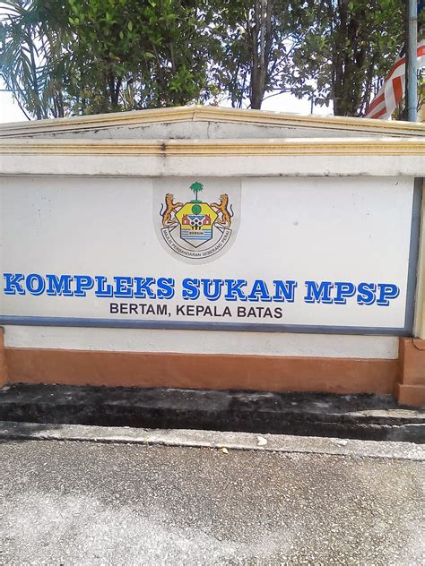 Of late, balik pulau has also built a reputation as a food haven for the locals, who come for the famous balik pulau laksa and pasembur at the balik pulau market, the laksa janggus at kampung. Pelapis's Training Centers: PULAU PINANG : KOMPLEKS SUKAN ...