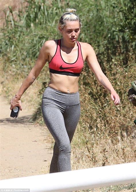 Miley Cyrus Displays Her Rock Hard Abs On Energetic Hike In La Miley Miley Cyrus Outfits