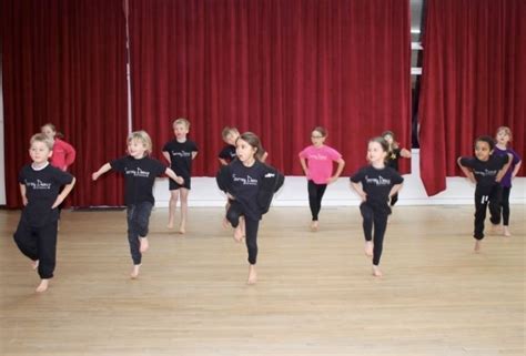 Surrey Dance School Ballet And Modern Dance Classes