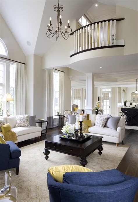 Jane Lockhart Interior Design Creates Elegant Interior For Custom