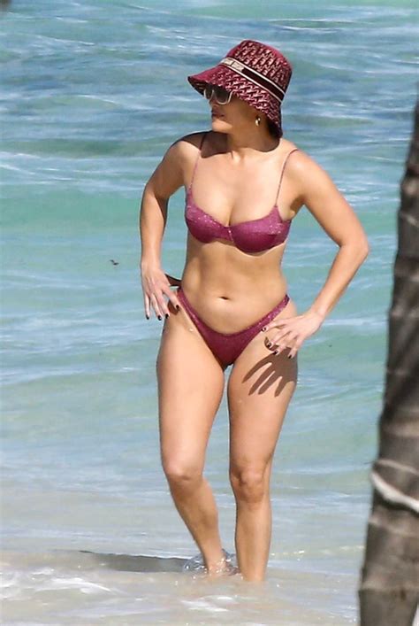 Jennifer Lopez In A Purple Bikini On The Beach In The Turks And Caicos Islands