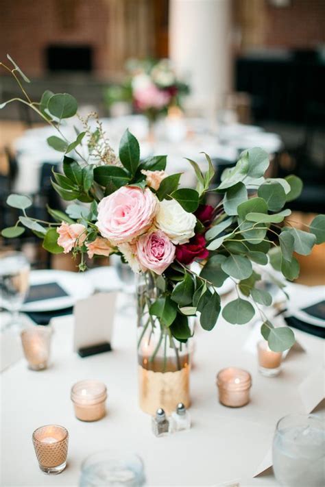Start with the overall design! Most Stunning Round Table Centerpieces | Table deco ...