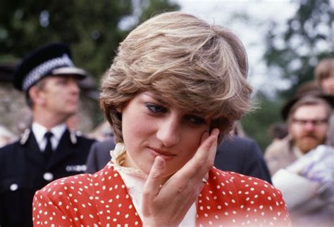 Real Reason Princess Diana Always Kept Her Head Down And Looked Sulky