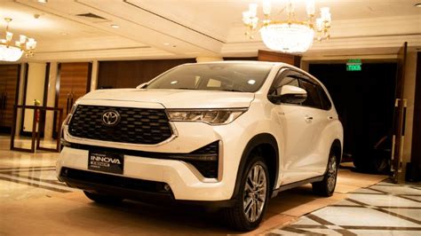 Mobil Hybrid Terlaris Di Indonesia Sepanjang Ternyata Bukan Toyota Autofun