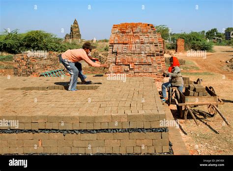 Brick Factory Pradesh India Hi Res Stock Photography And Images Alamy