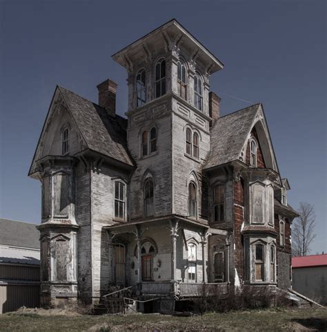 11 Terrifying Real Haunted Houses In America Page 12 Of 16