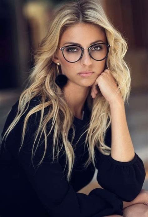 Very Nice Cute Glasses Girls With Glasses Glasses Style Blonde With Glasses Eyeglasses For