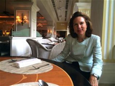 Capwell (196?), gus jackson (196?), mike fisher (198?) it is to refind her daughter jane that caroline wilson rejoins santa barbara at the end of 1986. MACAU DAILY TIMES 澳門每日時報 » Interview with the British ...