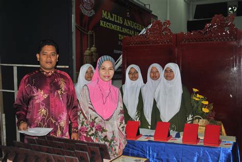 Pada, 29 mei 2010 pihak sekolah dengan kerjasama mpp dan pengawas mengadakan majlis anugerah kecemerlangan pelajar 2009 dalam peperiksaan MRSM: Majlis Anugerah Kecemerlangan Pelajar