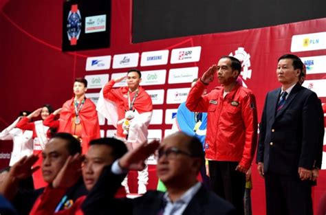 Windy berhasil menjuarai kejuaraan dunia angkat besi junior 2021 di uzbekistan. Saksikan Eko Yuli Sabet Emas dari Cabang Angkat Besi ...