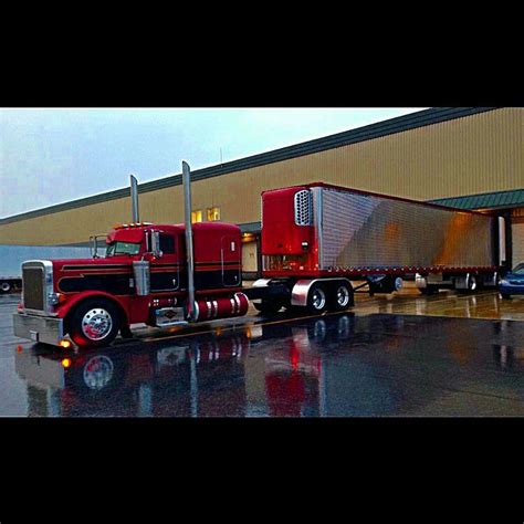 Peterbilt Custom 379 With Matchin Reefer Big Trucks Big Rig Trucks